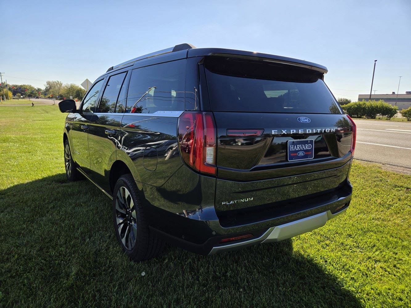 New 2025 Ford Expedition Platinum image 4