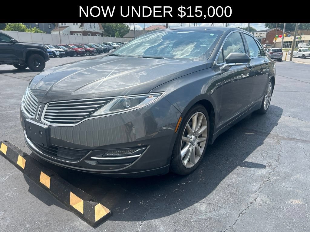 Used 2016 Lincoln MKZ w/ Equipment Group 300A Reserve FWD image 2