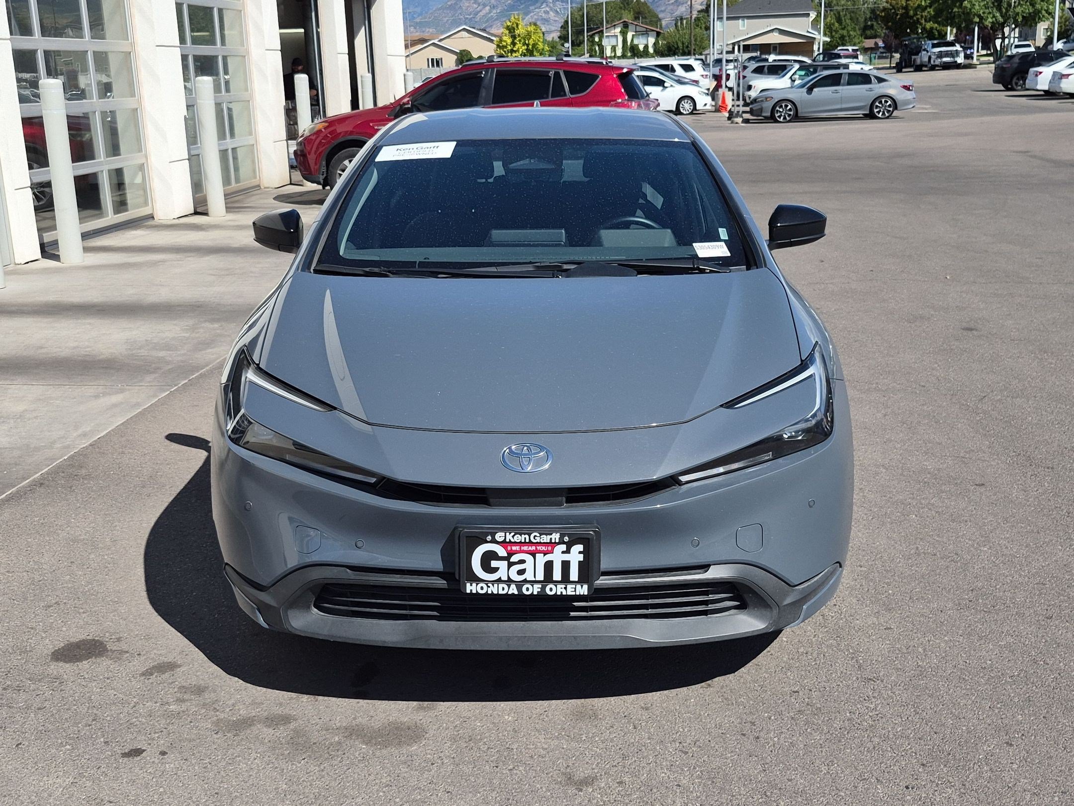 Used 2025 Toyota Prius LE FWD image 12