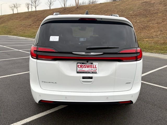 New 2026 Chrysler Pacifica Pinnacle AWD/4WD image 6