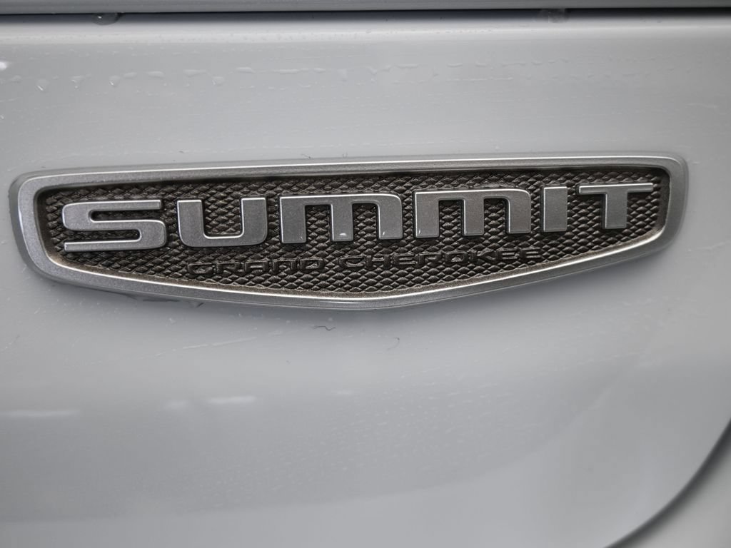 New 2025 Jeep Grand Cherokee Summit AWD/4WD image 50