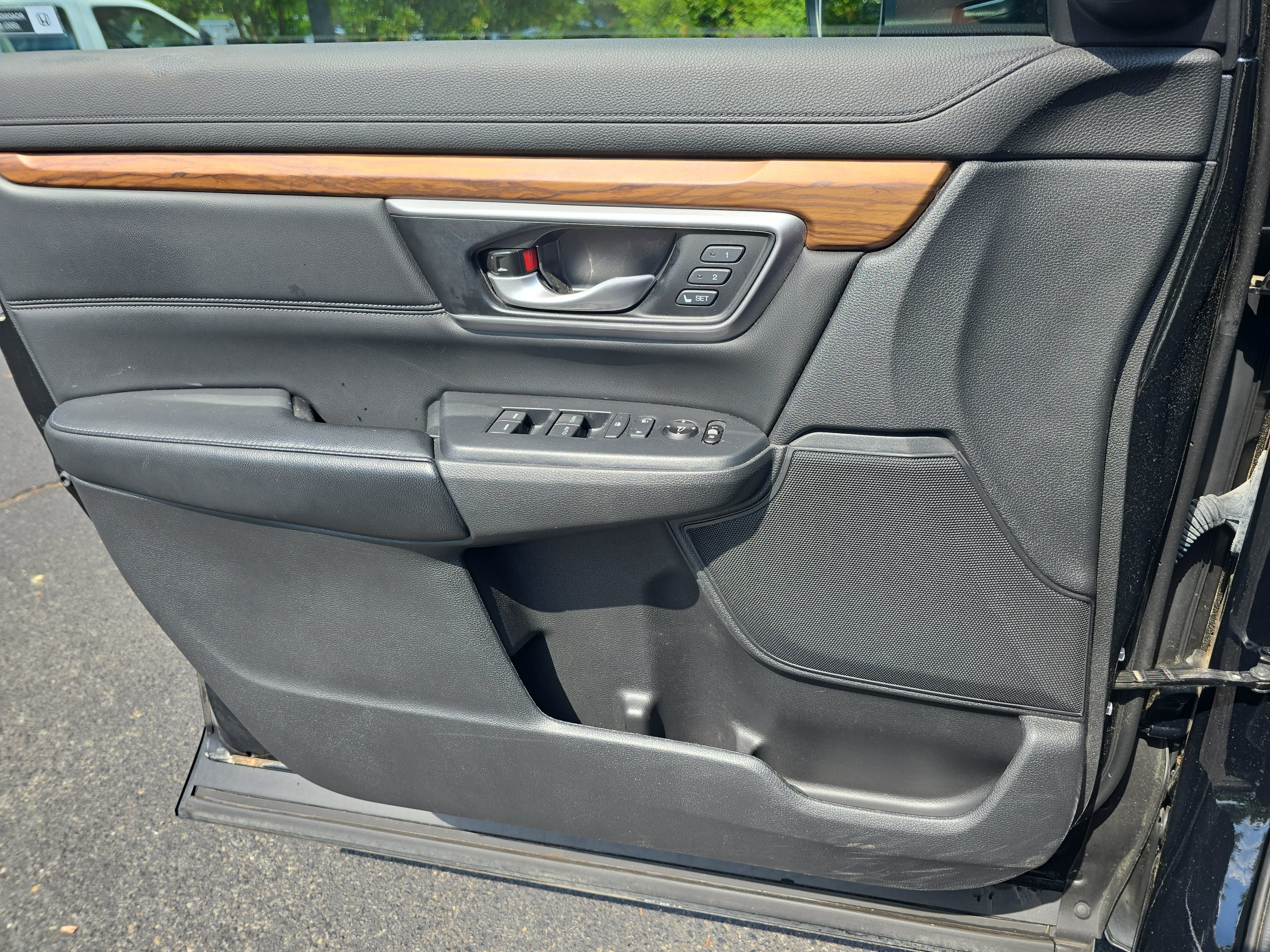 Used 2020 Honda CR-V Touring image 28