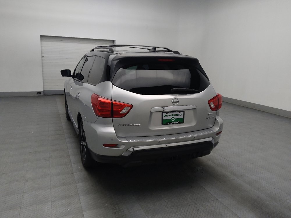 Used 2020 Nissan Pathfinder Platinum image 6