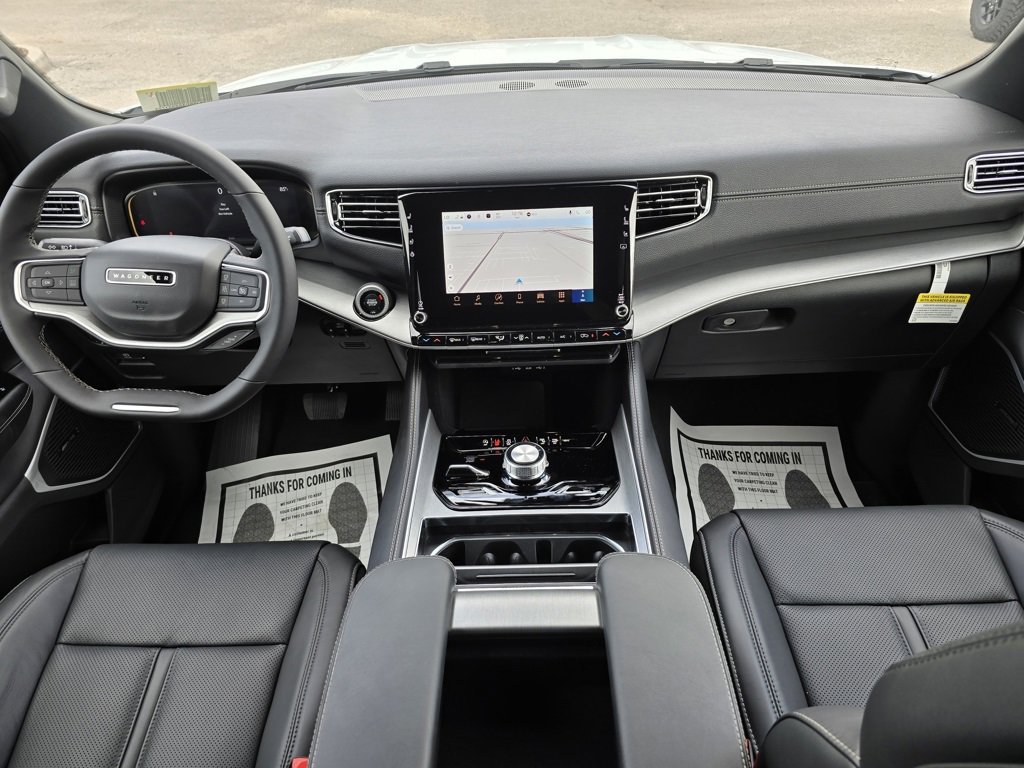 New 2025 Jeep Wagoneer L Series II w/ HD Trailer Tow Package w/25F image 38