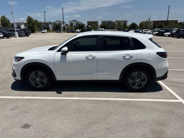 Used 2027 Honda HR-V LX image 2