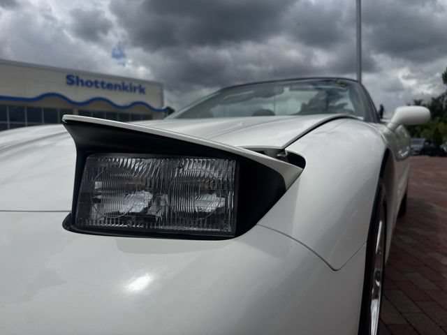 Used 2003 Chevrolet Corvette Convertible RWD image 29