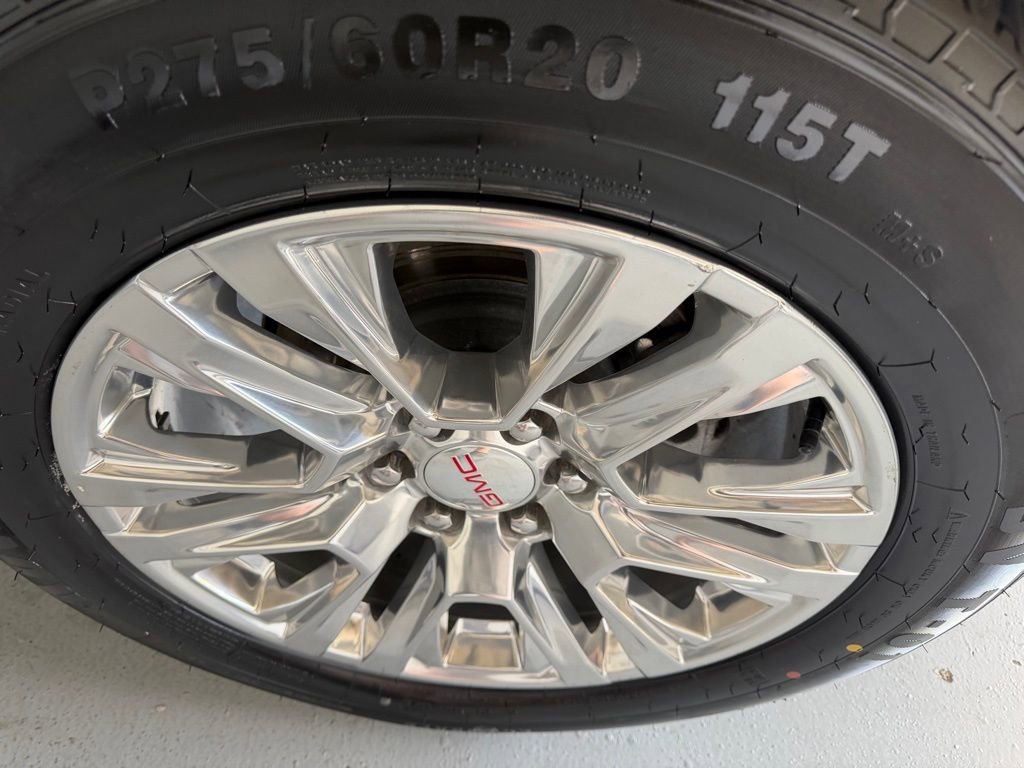 Used 2023 GMC Yukon Denali image 11