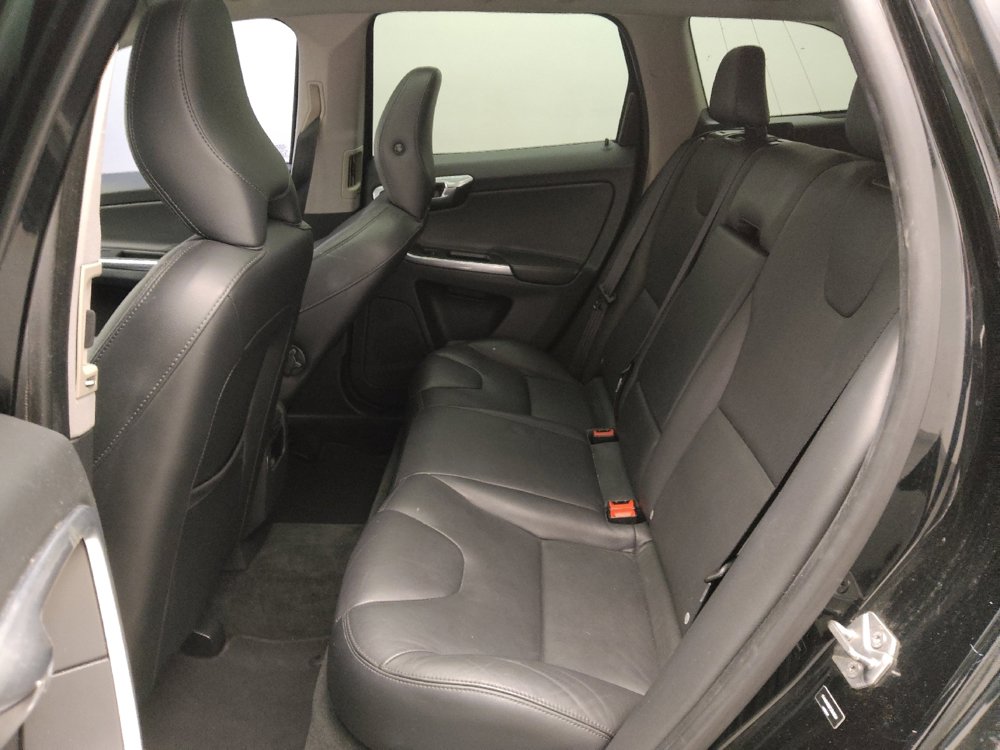 Used 2015 Volvo XC60 T5 Platinum image 18
