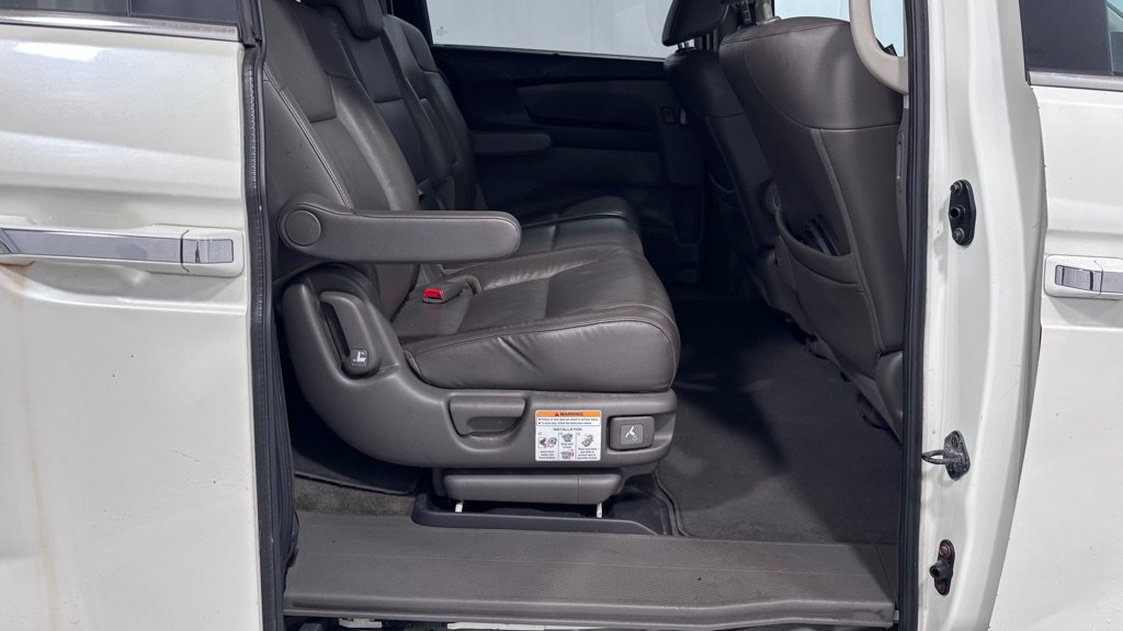 Used 2013 Honda Odyssey Touring image 24