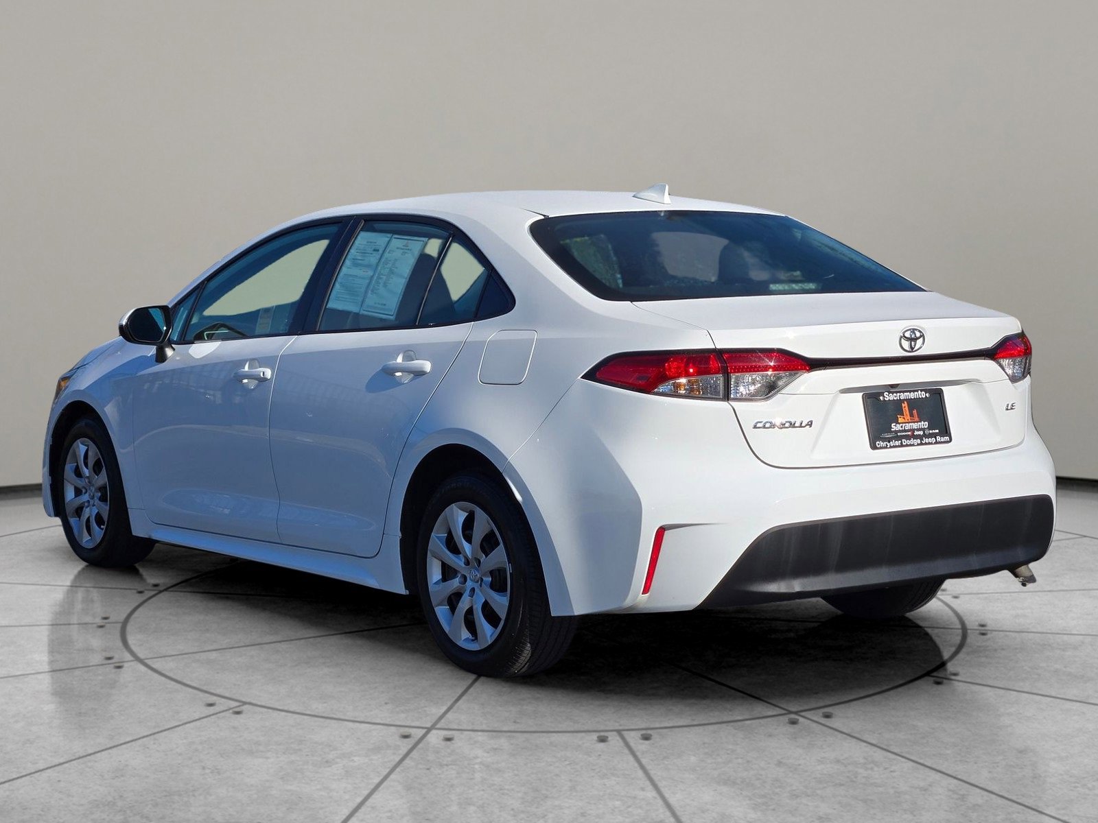 Used 2024 Toyota Corolla LE image 8
