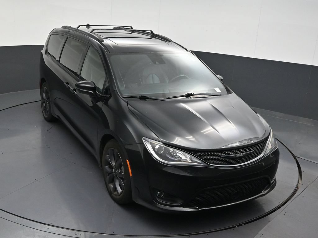 Used 2019 Chrysler Pacifica Limited w/ Advanced Safetytec Group FWD image 22