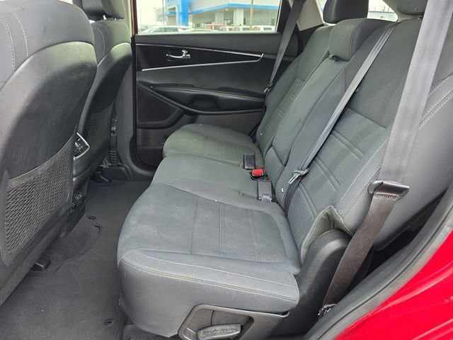 Used 2016 Kia Sorento LX w/ LX Convenience Package FWD image 11