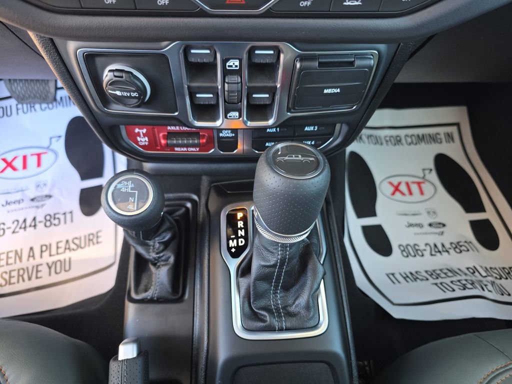 New 2026 Jeep Gladiator Mojave w/ Safety Group image 15