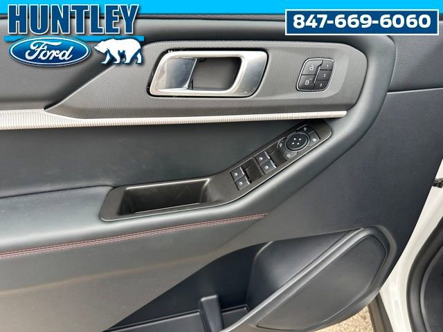 Used 2025 Ford Explorer ST image 22