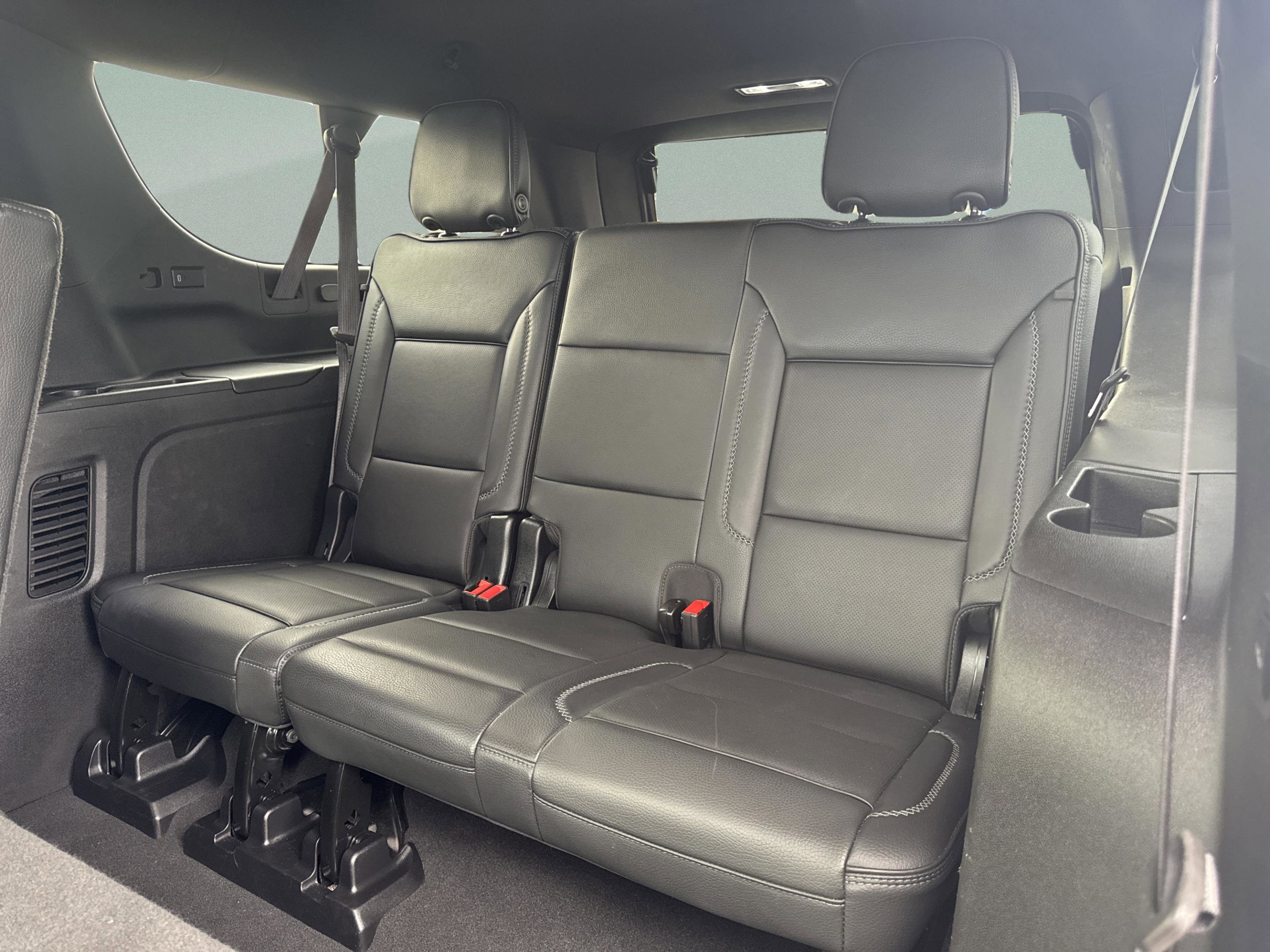 Used 2024 GMC Yukon XL Denali image 25