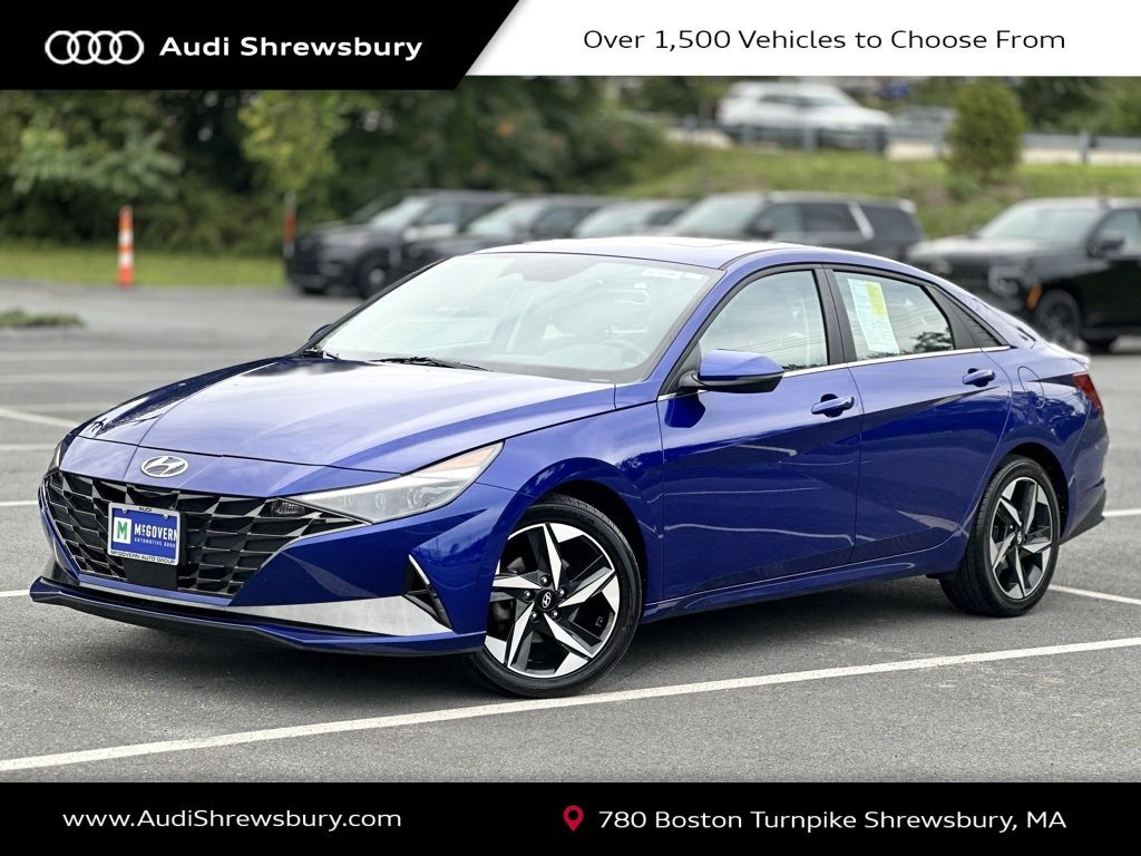 Used 2023 Hyundai Elantra Limited w/ Preferred Accessory Package