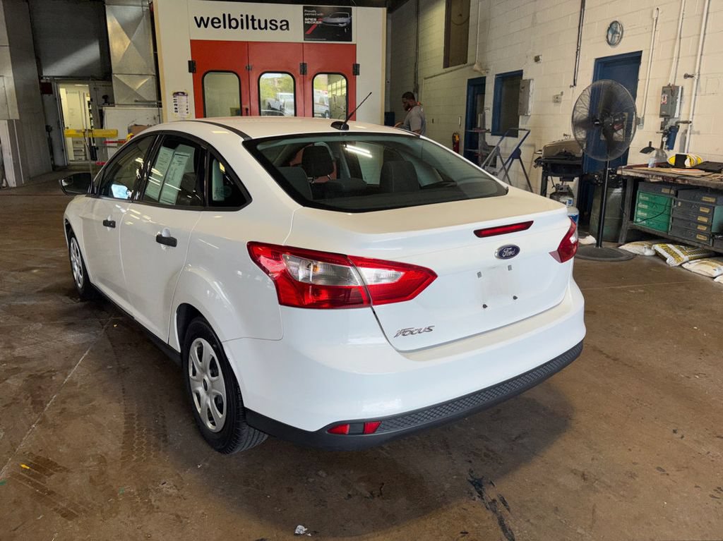 Used 2013 Ford Focus S FWD image 7