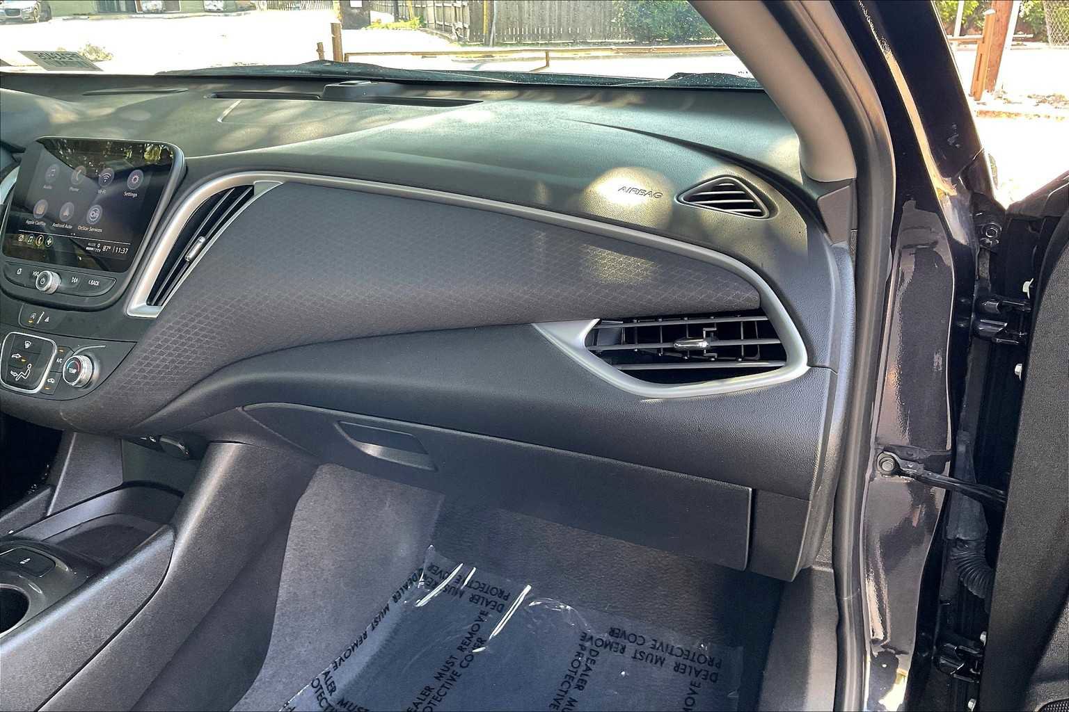 Used 2023 Chevrolet Malibu LS image 17