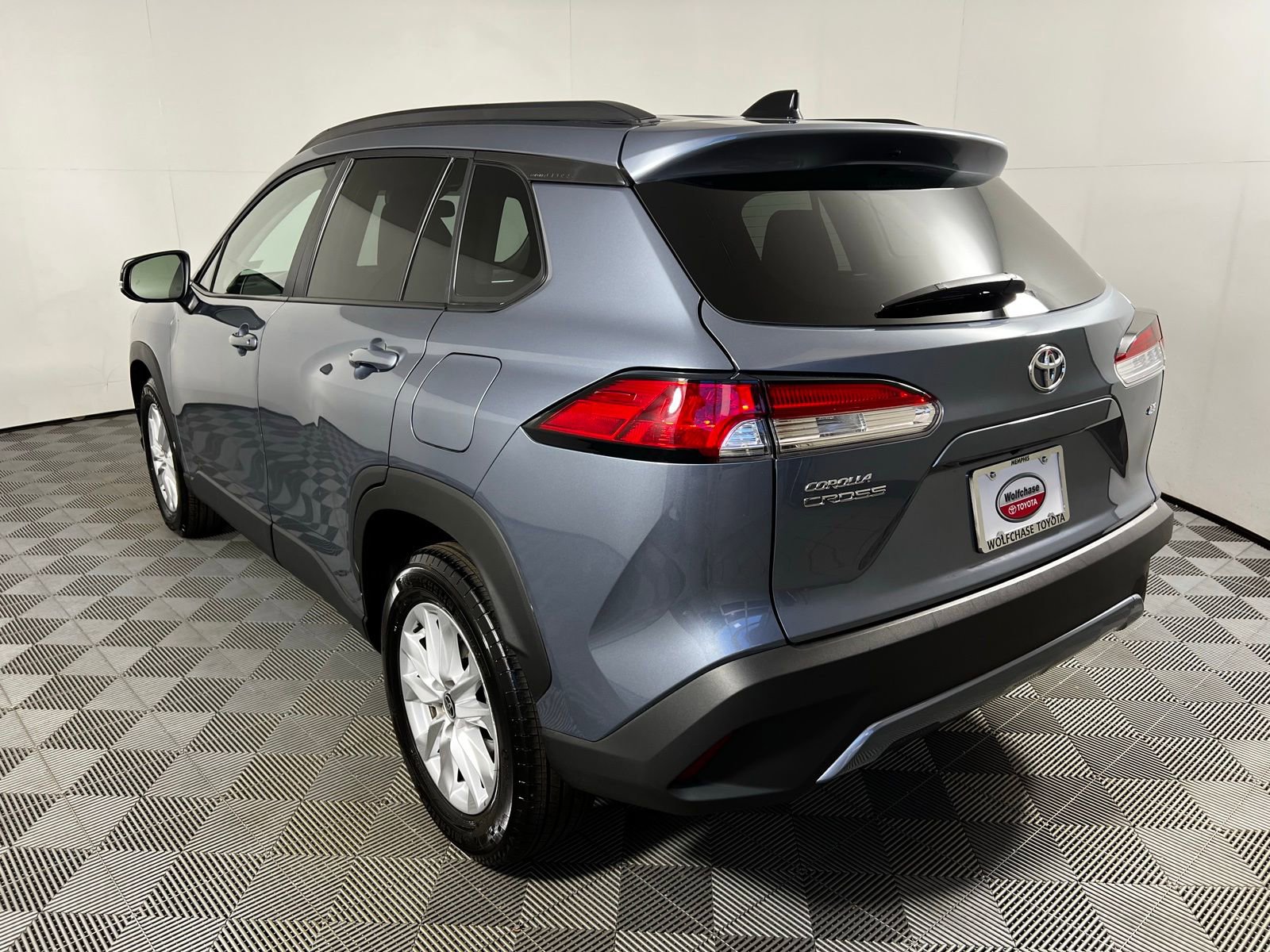 Certified 2025 Toyota Corolla Cross LE image 8