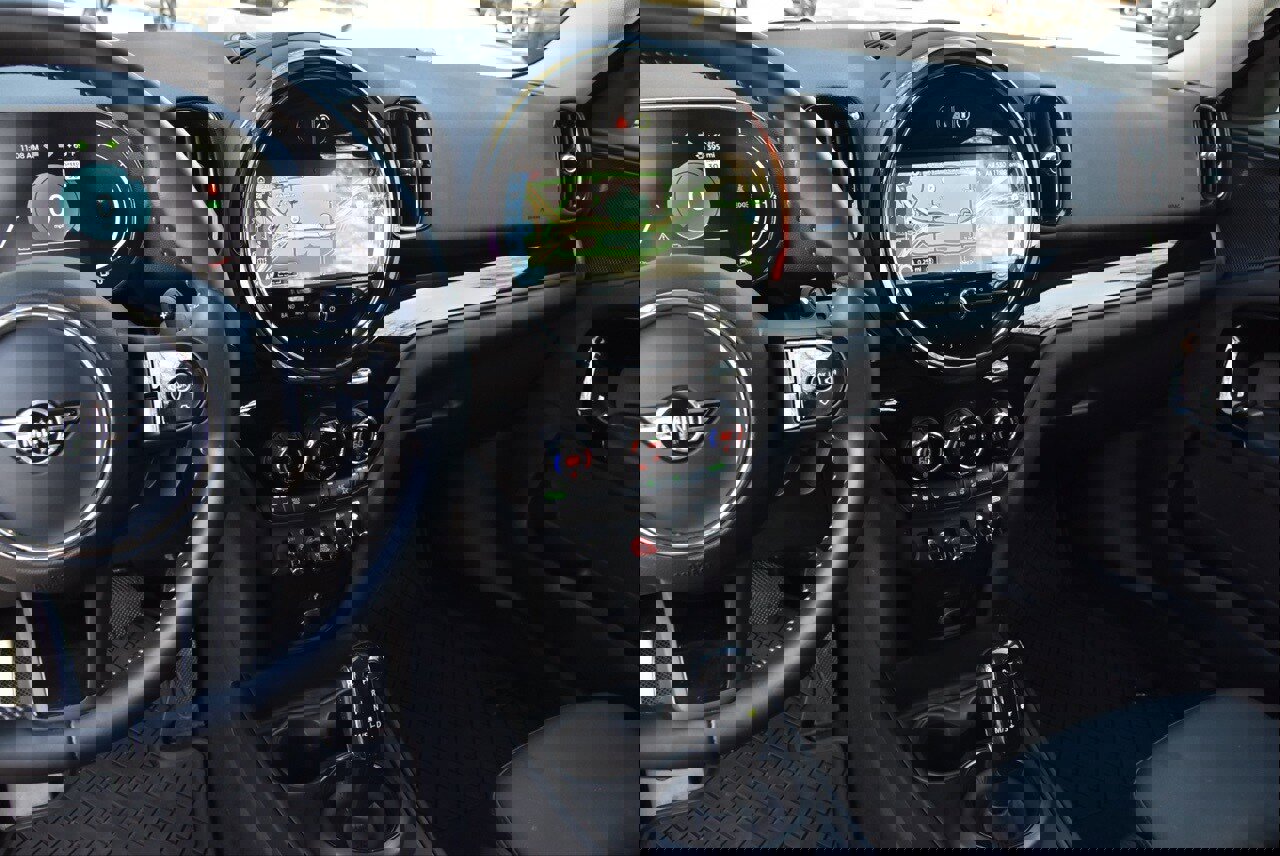 Used 2024 MINI Cooper Countryman S w/ Premium Package image 25