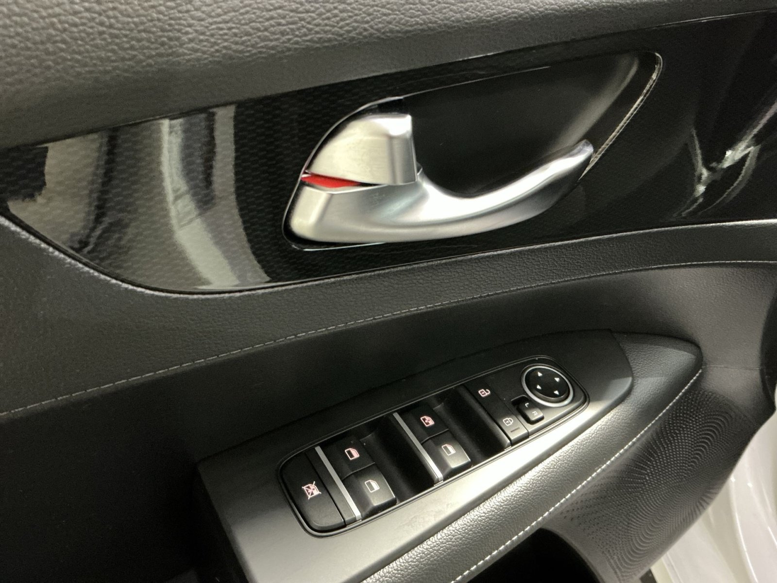 Used 2023 Kia Forte GT-Line FWD image 16