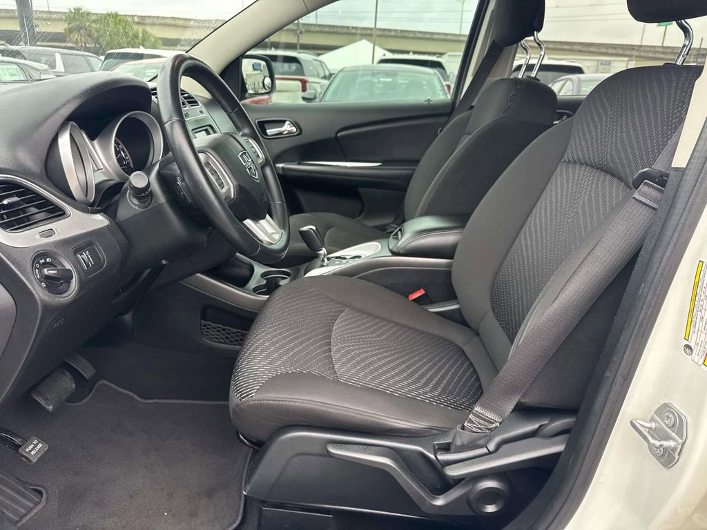 Used 2017 Dodge Journey SE w/ Flexible Seating Group FWD image 27