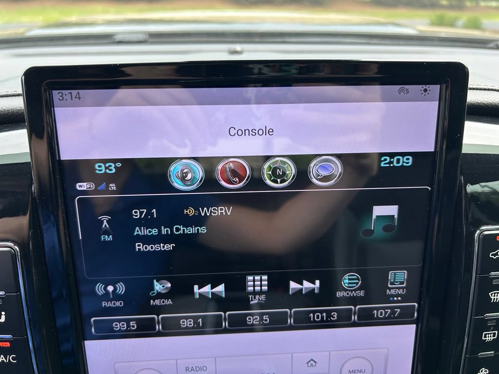 Used 2019 Chevrolet Silverado 2500 LTZ w/ Duramax Plus Package AWD/4WD image 31