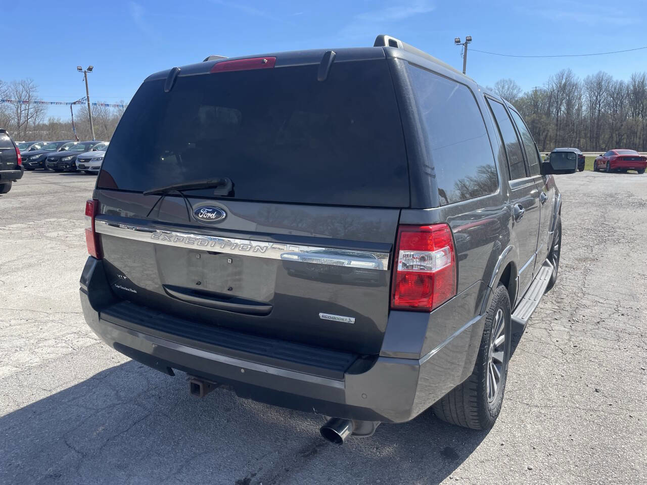 Used 2015 Ford Expedition XLT w/ Equipment Group 201A AWD/4WD image 6