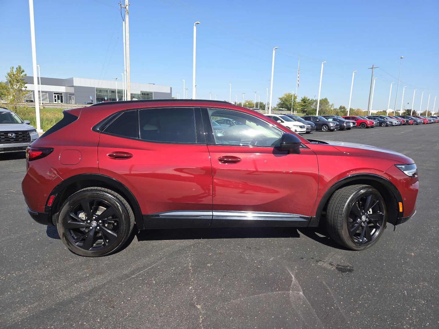 Used 2022 Buick Envision Essence w/ Technology Package II FWD image 19