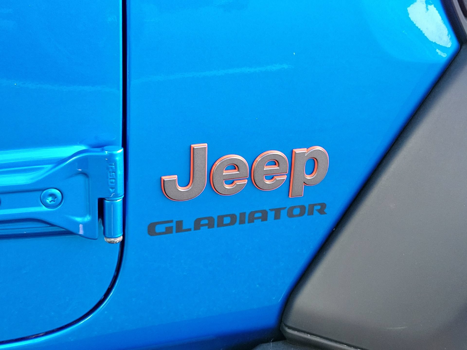 Certified 2022 Jeep Gladiator Mojave w/ LED Lighting Group AWD/4WD image 7
