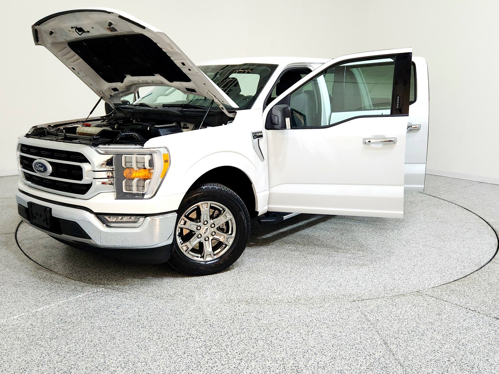 Used 2021 Ford F150 Lariat image 7