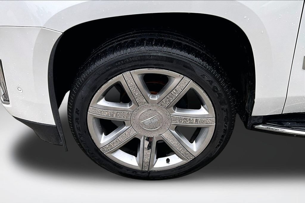 Used 2020 Cadillac Escalade Luxury AWD/4WD image 34