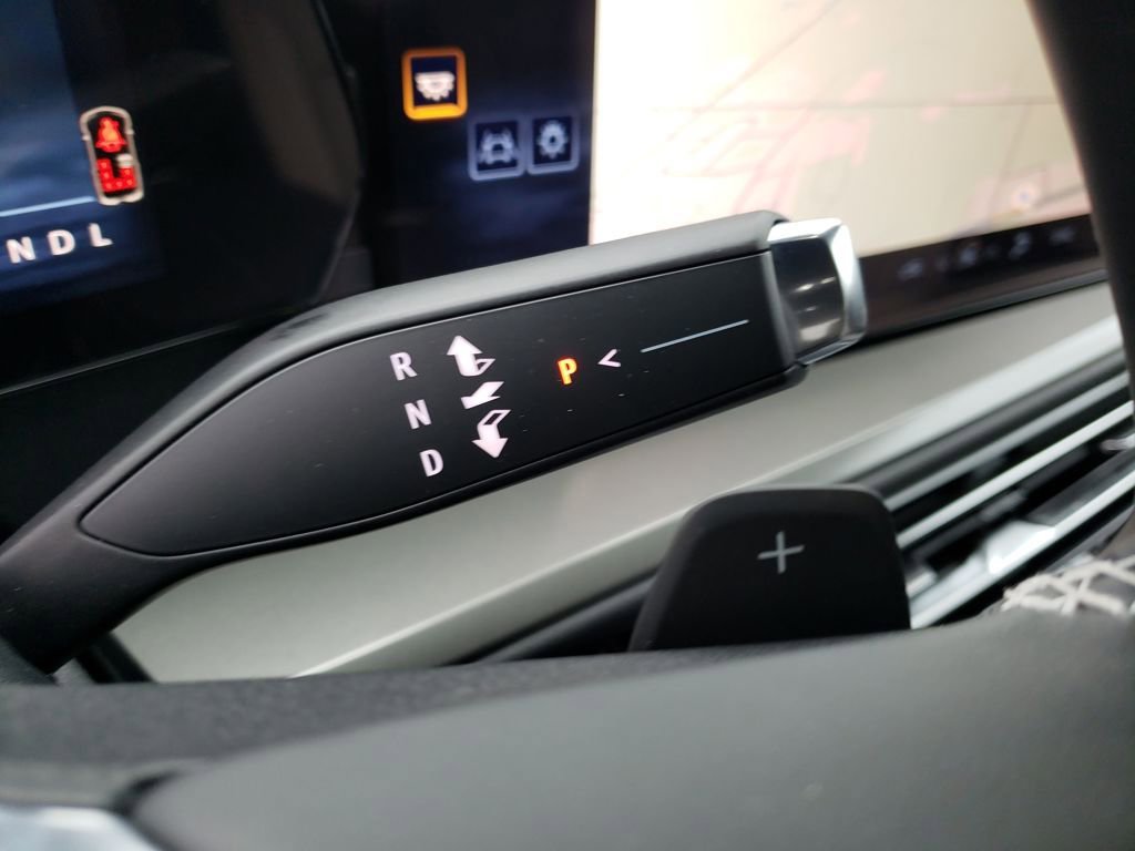 New 2026 Chevrolet Traverse LT FWD image 21