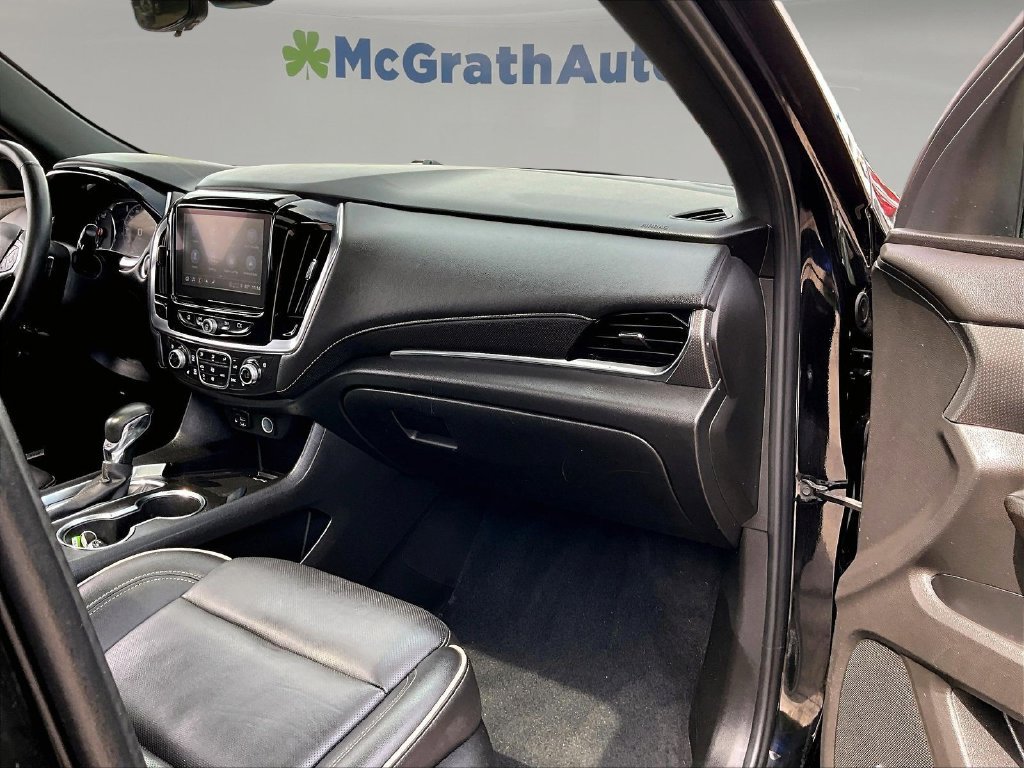 Used 2023 Chevrolet Traverse Premier w/ LPO, Cargo Package AWD/4WD image 30