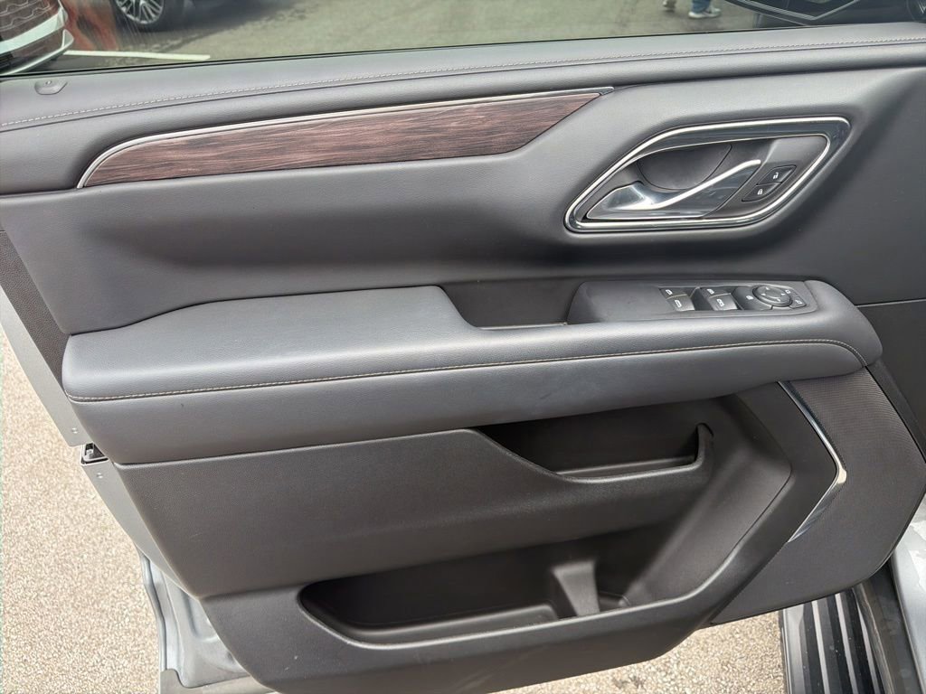 Used 2023 Chevrolet Tahoe LS AWD/4WD image 15