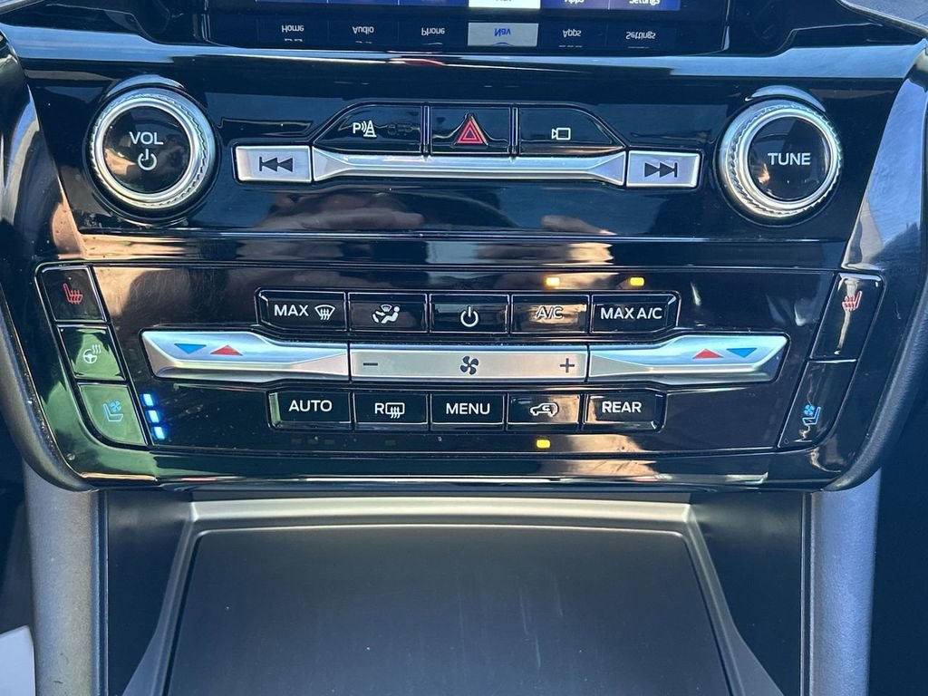 Used 2022 Ford Explorer Platinum w/ Equipment Group 601A image 64