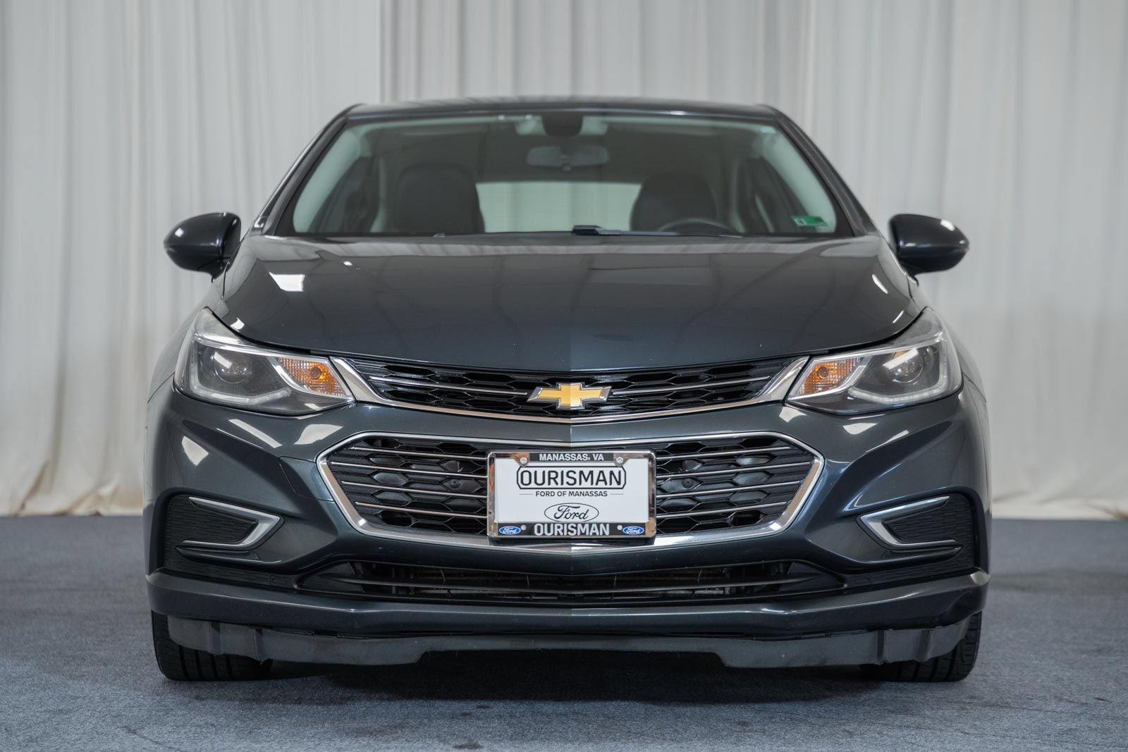 Used 2018 Chevrolet Cruze Premier FWD image 2