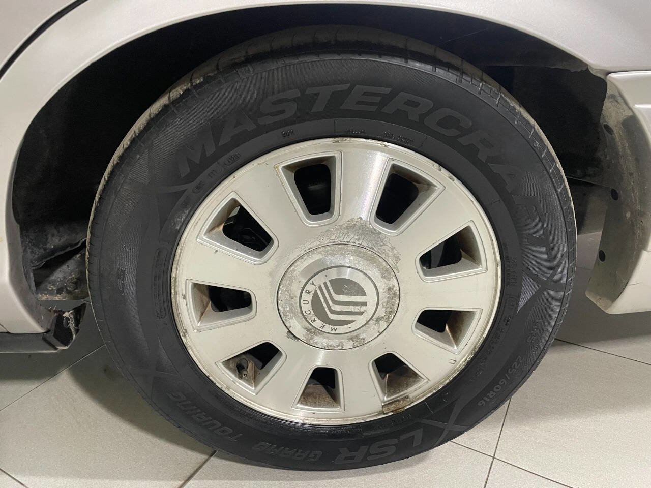 Used 2004 Mercury Grand Marquis LS image 11