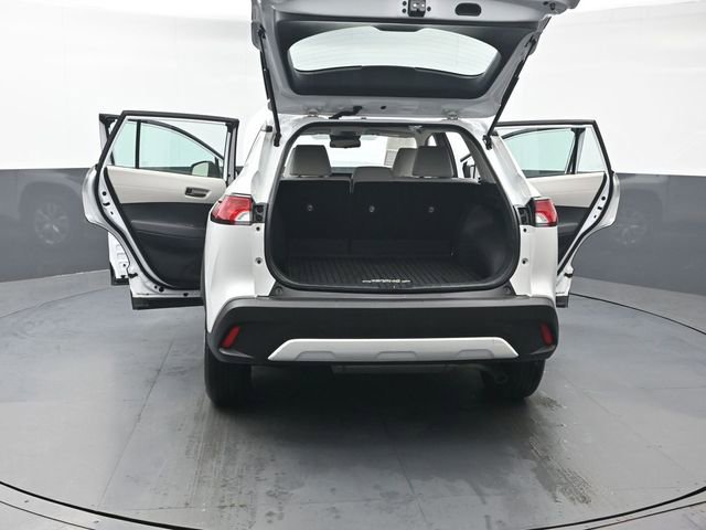 Used 2024 Toyota Corolla Cross L image 45