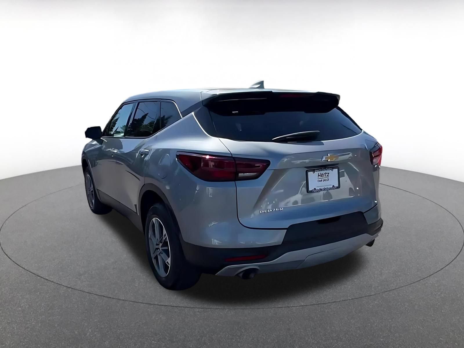 Used 2025 Chevrolet Blazer LT FWD image 12