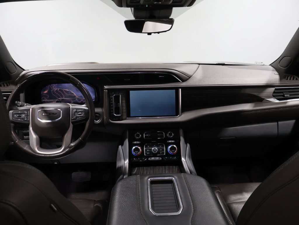 Used 2024 GMC Yukon XL Denali w/ Denali Reserve Package AWD/4WD image 19