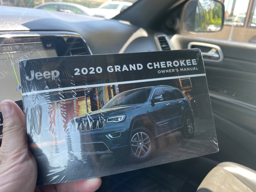 Used 2020 Jeep Grand Cherokee Altitude image 28