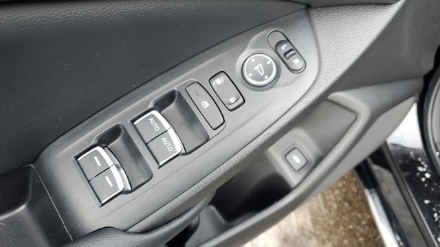 Used 2022 Honda Accord Touring image 9