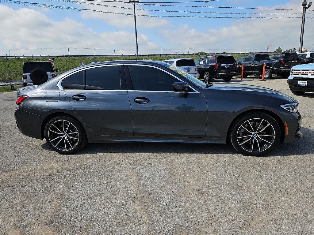 Used 2022 BMW 330i Sedan w/ Convenience Package RWD image 9