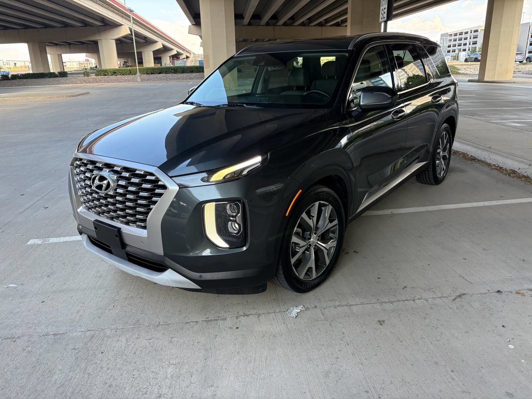 Used 2022 Hyundai Palisade SEL w/ 8P Bench Seat Package FWD image 2