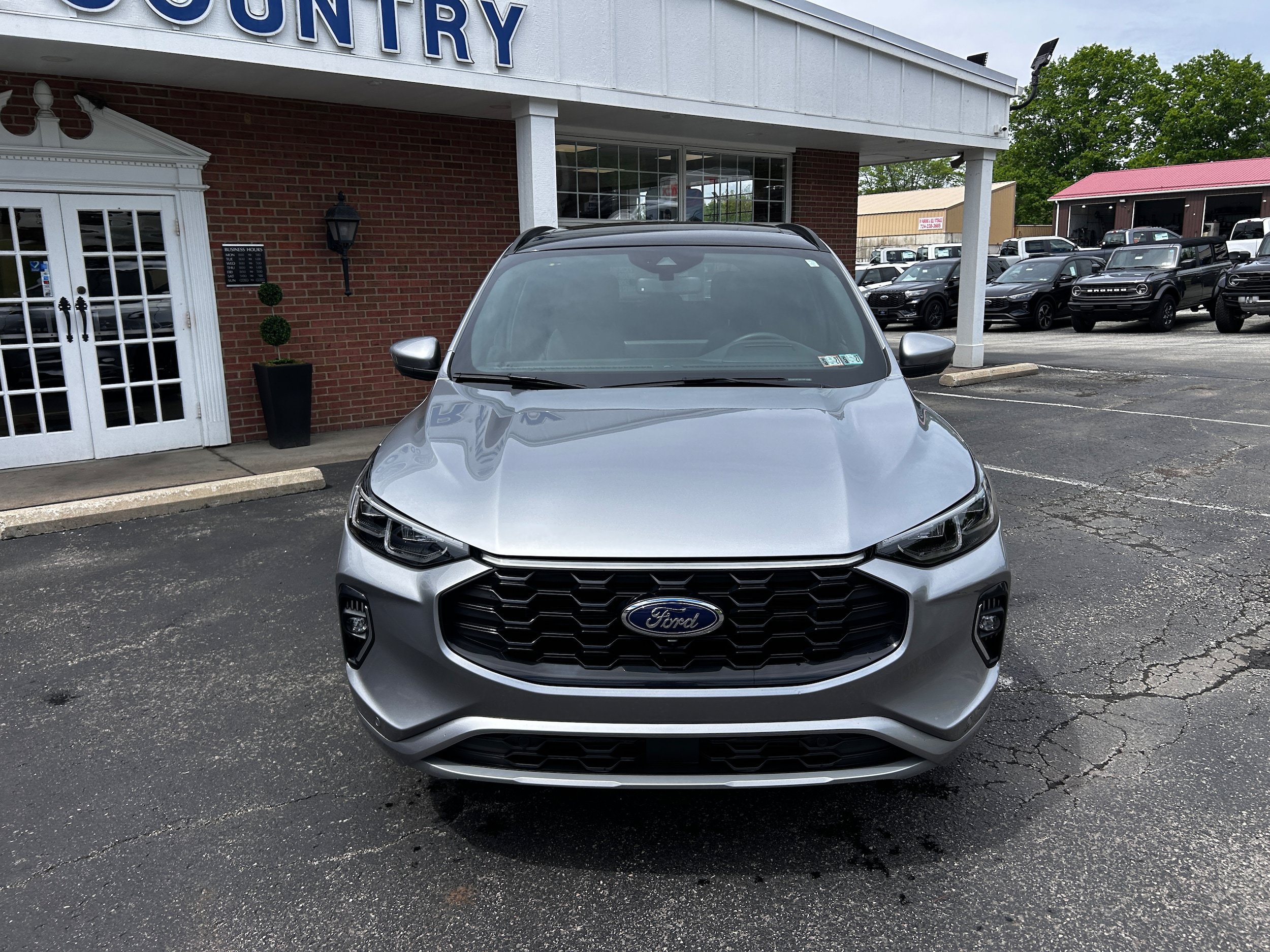 Used 2023 Ford Escape ST-Line Elite w/ Premium Technology Package AWD/4WD image 18
