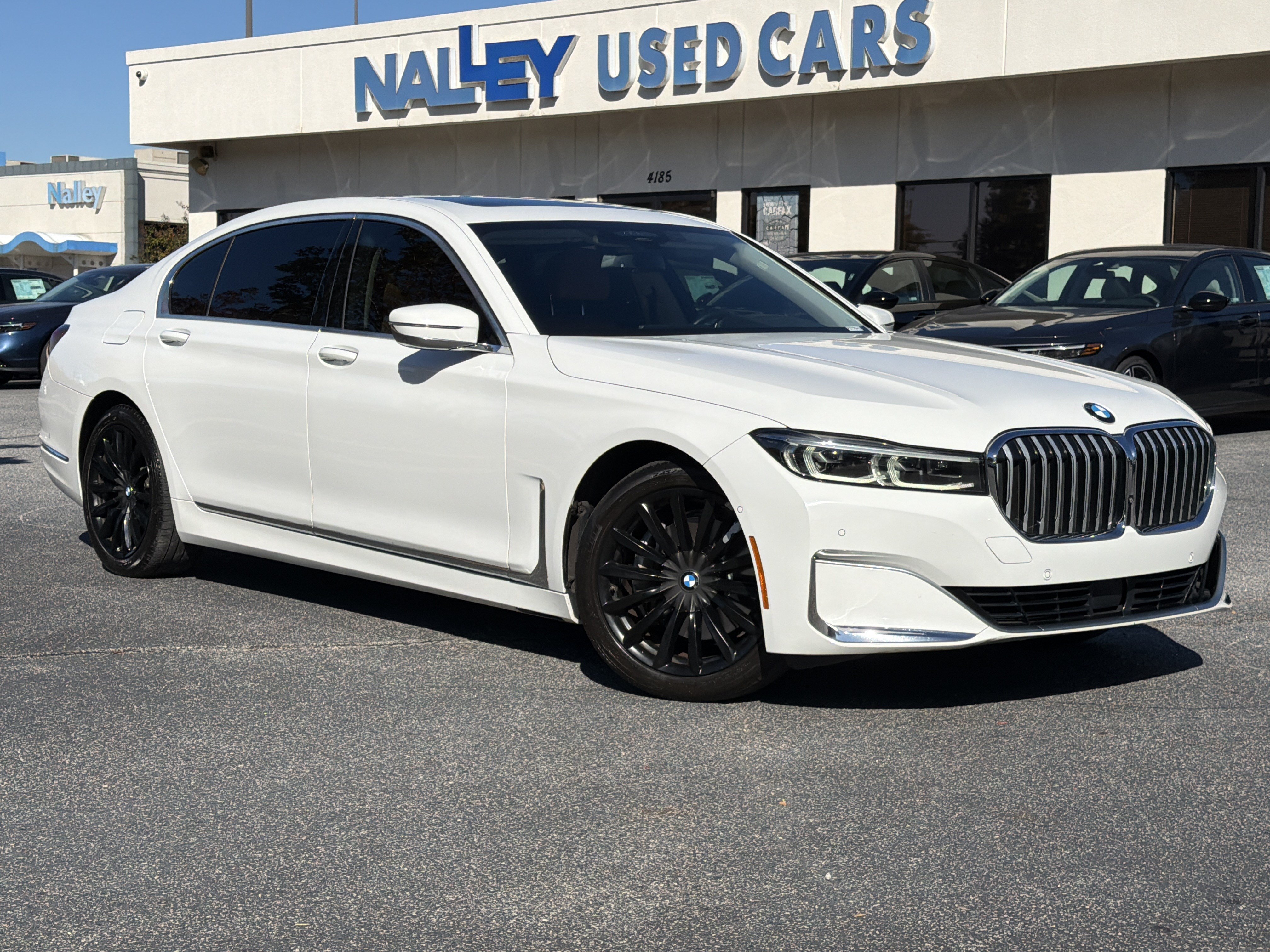 Used 2021 BMW 740i w/ Luxury Rear Seating Package RWD image 2