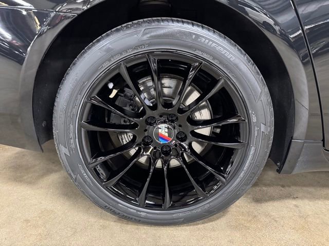 Used 2014 BMW 740Li xDrive image 39