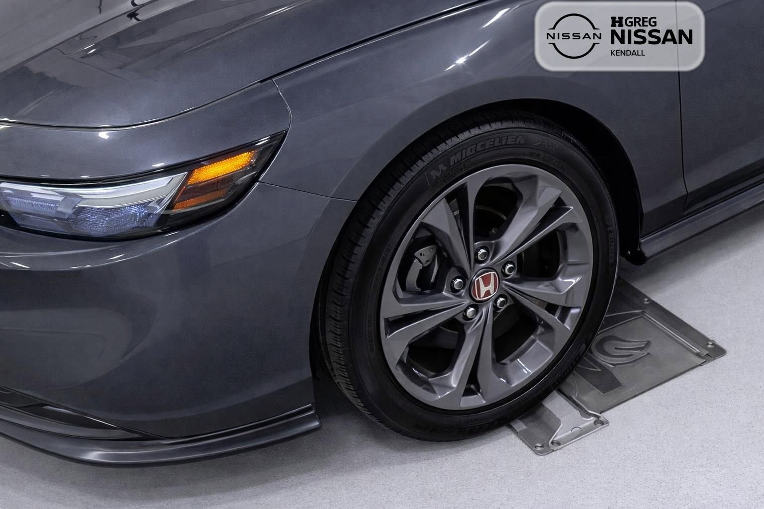 Used 2023 Honda Accord EX image 7