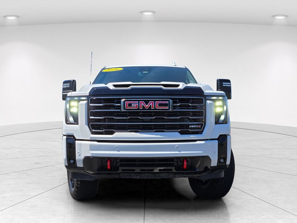 Used 2026 GMC Sierra 2500 AT4 AWD/4WD image 2